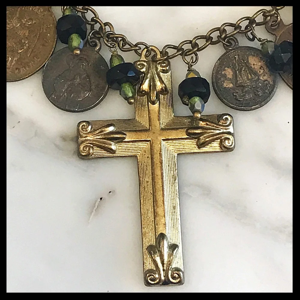 Vintage Religious Medallion &‎ Cross Charm Necklace
